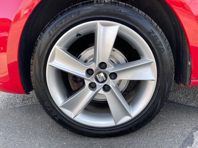 SEAT IBIZA