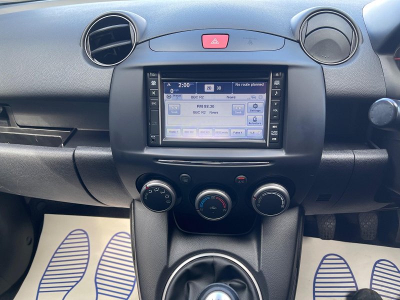 MAZDA MAZDA2