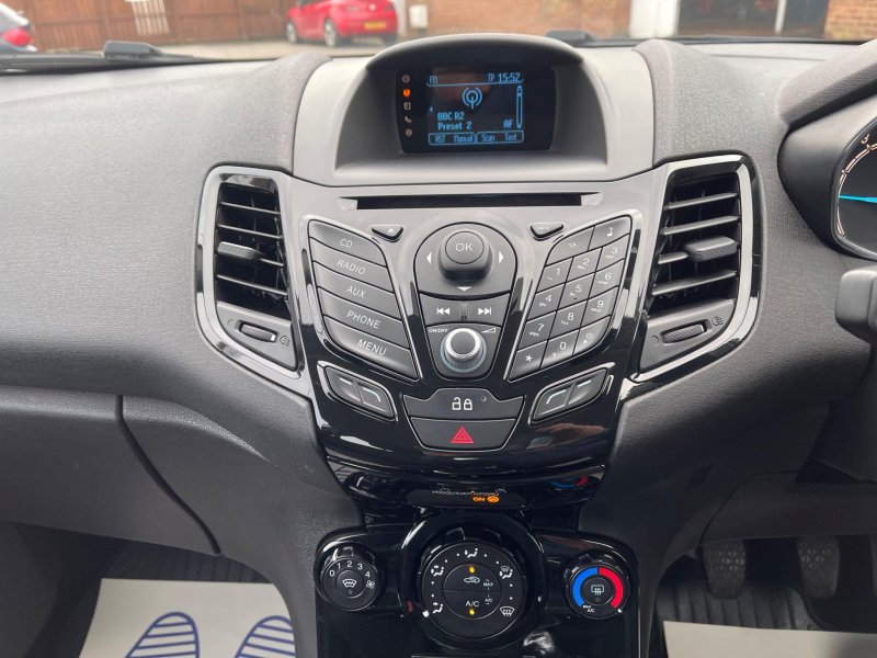 FORD FIESTA