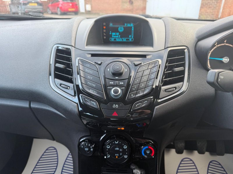 FORD FIESTA