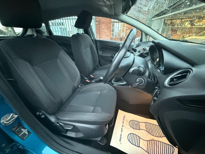 FORD FIESTA