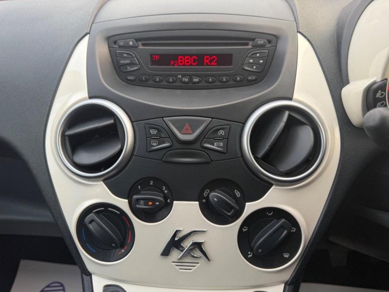FORD KA