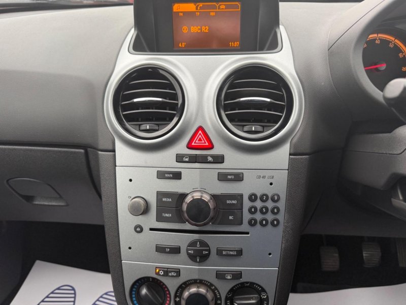 VAUXHALL CORSA