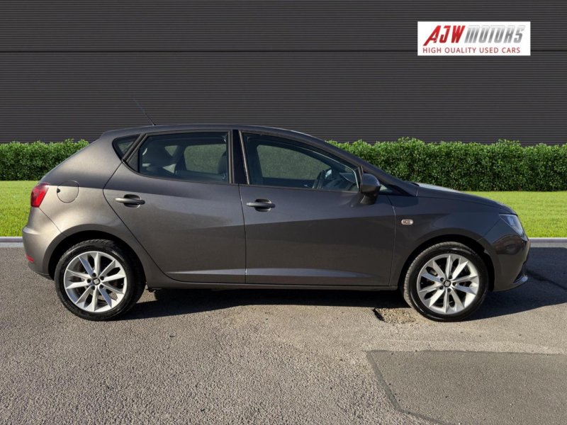 SEAT IBIZA
