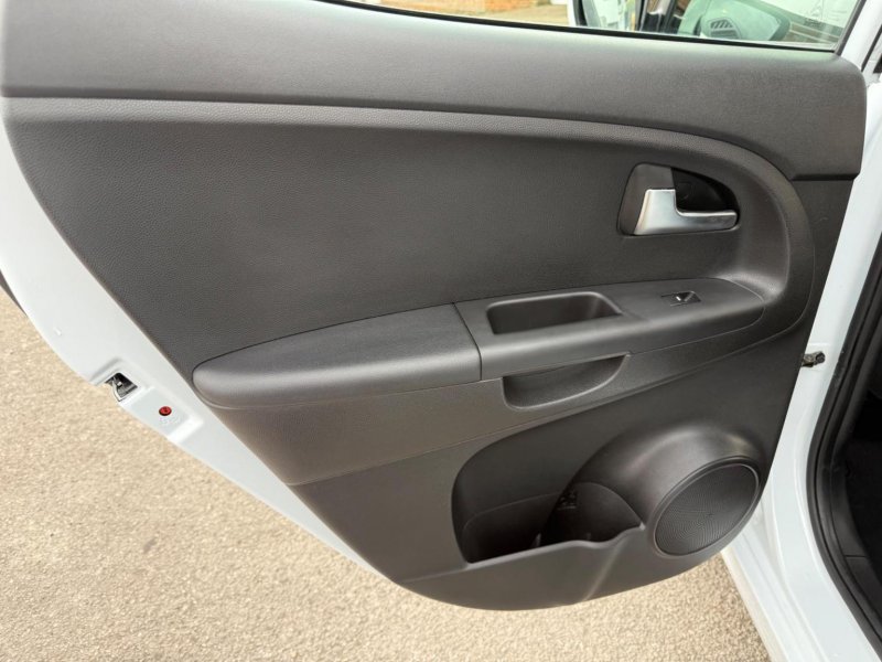 KIA VENGA