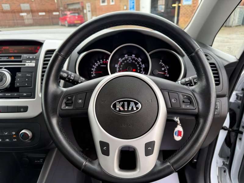 KIA VENGA