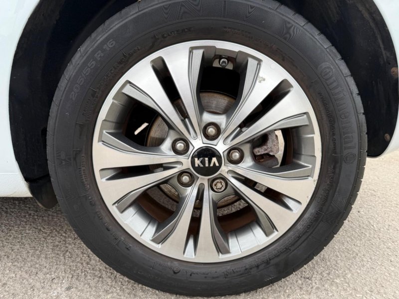 KIA VENGA