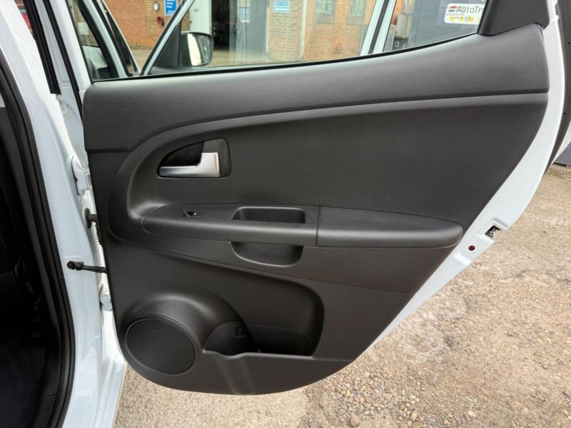 KIA VENGA