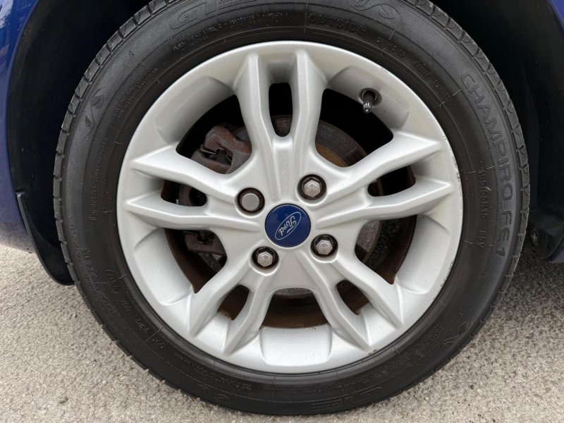 FORD FIESTA