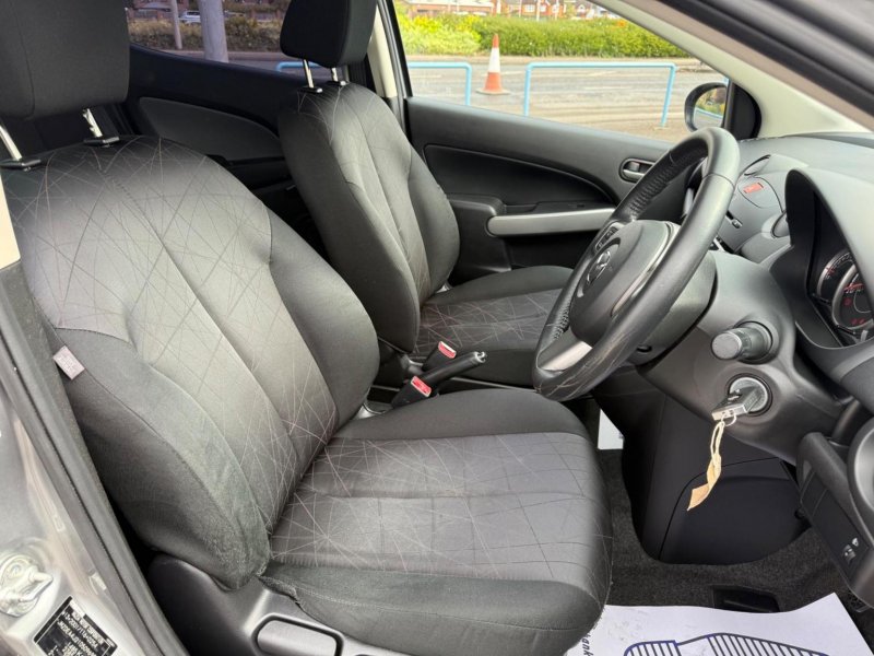 MAZDA MAZDA2