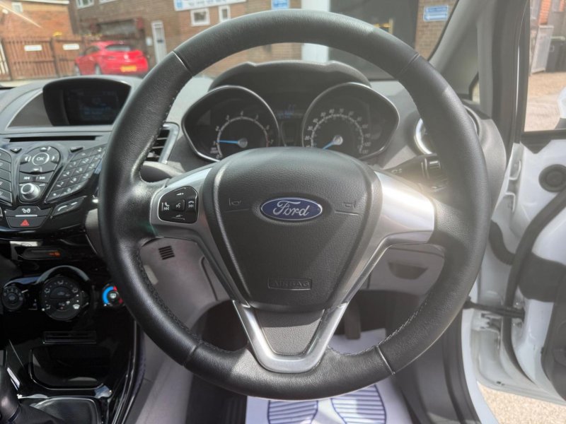 FORD FIESTA